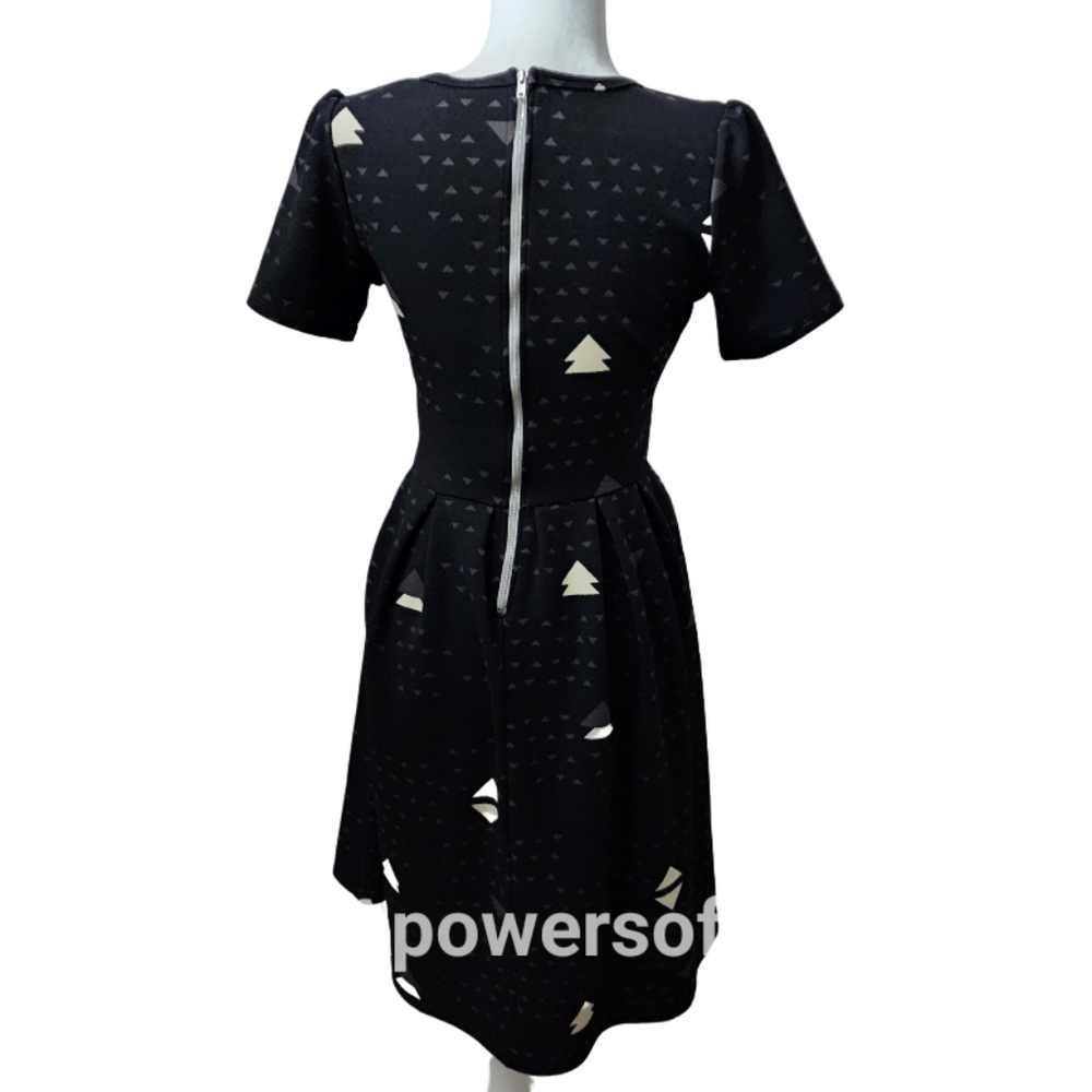 LulaRoe Amelia Geometric A-Line Dress - Picture 2 of 6
